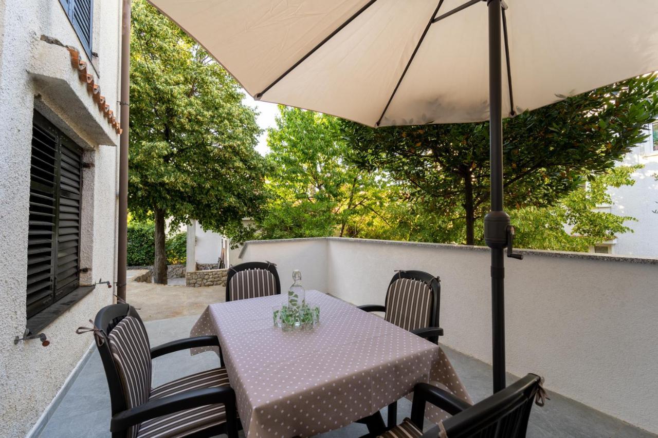 Erika Apartment Krk Town Exterior photo