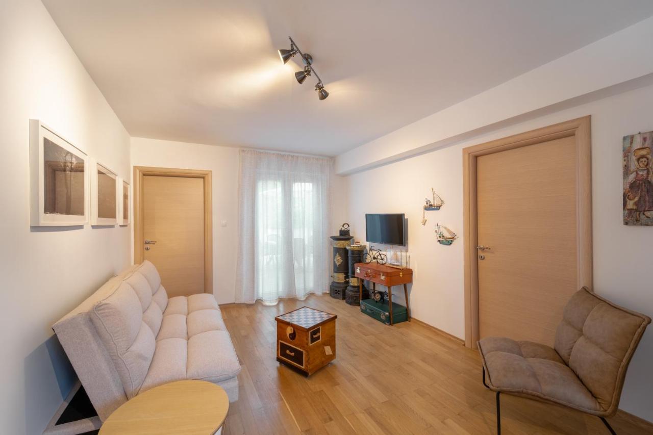 Erika Apartment Krk Town Exterior photo